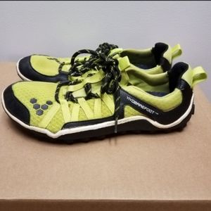 Vivo Barefoot yellow and black shoes